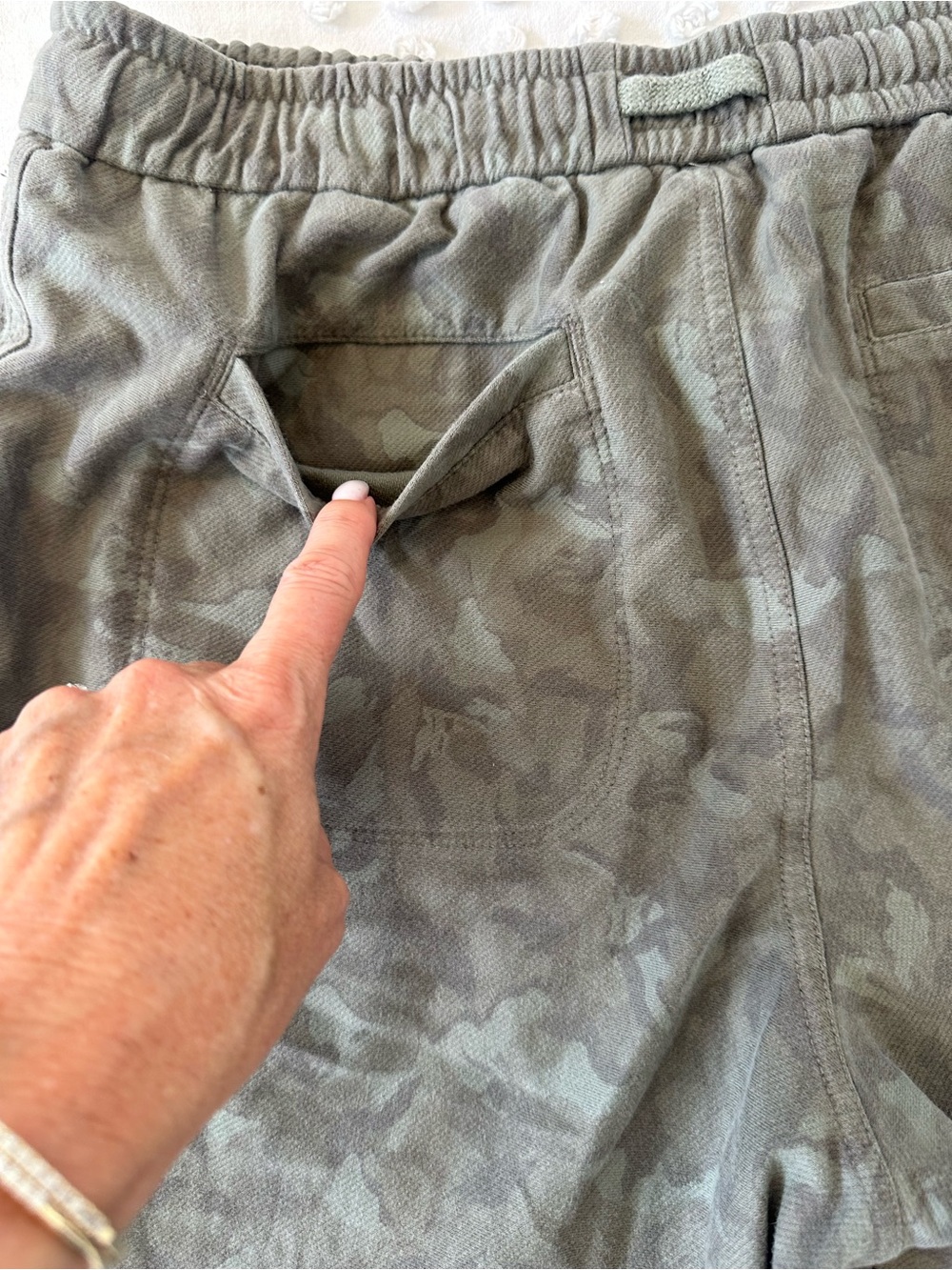 Athleta Farallon Stratum Camo Bermuda shorts in a Laurel Olive Camo - Picture 8 of 10